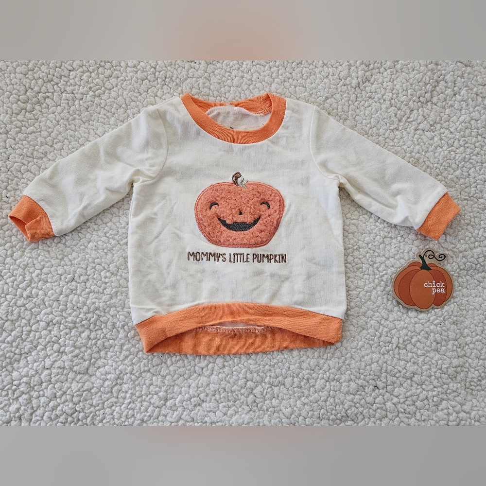 Chick Pea‎ "Mommy's Little Pumpkin" cream and orange sweater size 3-6mo